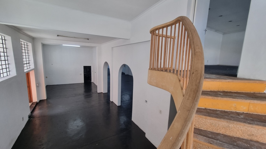 To Let Commercial Property for Rent in Woodstock Western Cape